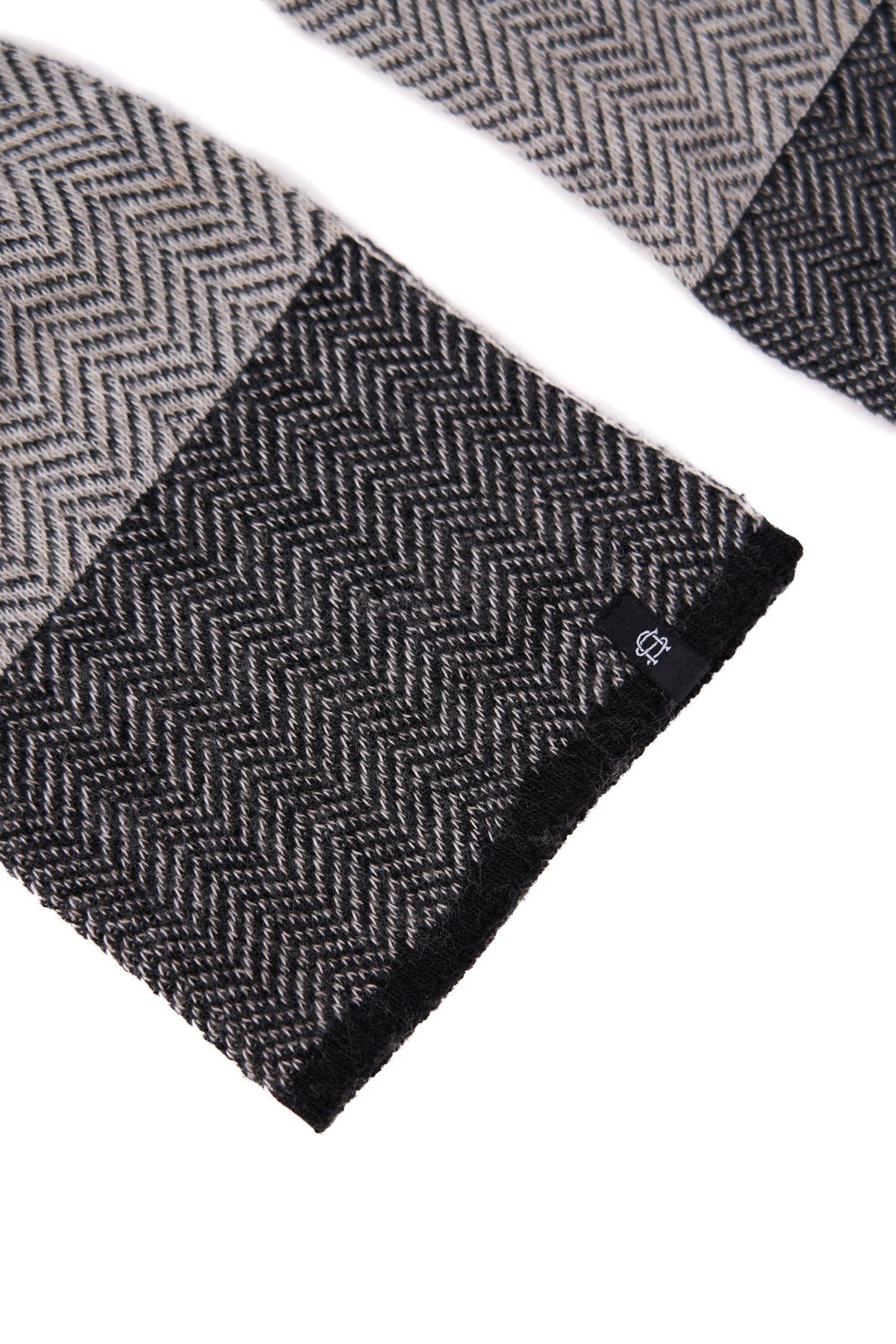 Fog Merino Wool and Recycled PET - Terminal 4 Scarf