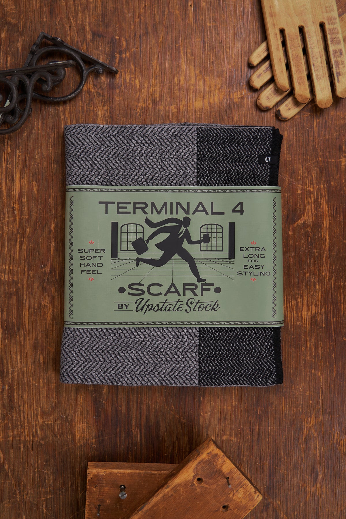 Steel Merino Wool and Recycled PET - Terminal 4 Scarf